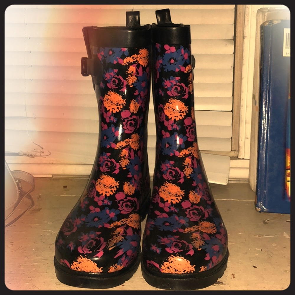 Multicolored rain boots perfect for snow and rain!